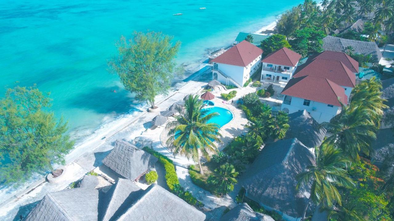 Visitor'S Inn Джамбиани Экстерьер фото